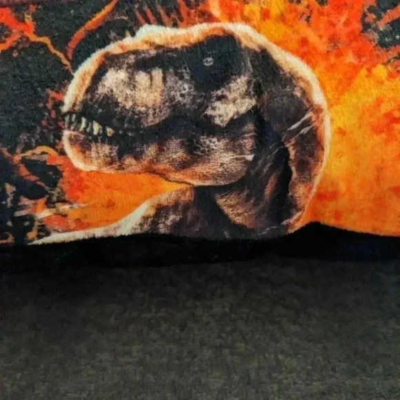 Universal Studios Jurassic World Fallen Kingdom T.Rex Lava Pillow 14x14 Rare - Picture 5 of 6